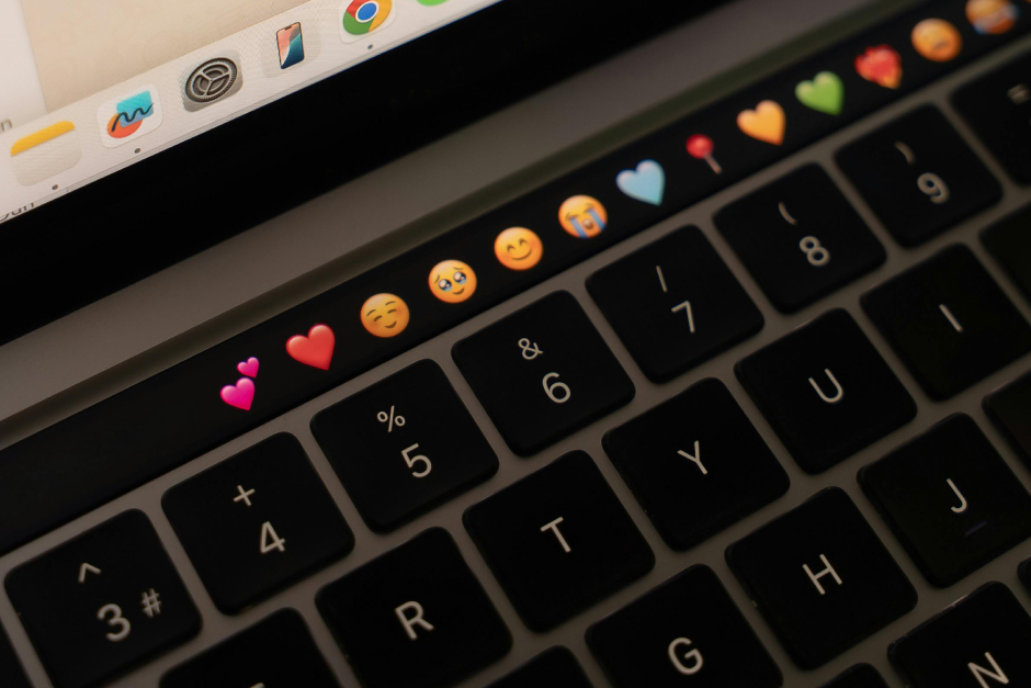 performer avec les émojis en Marketing